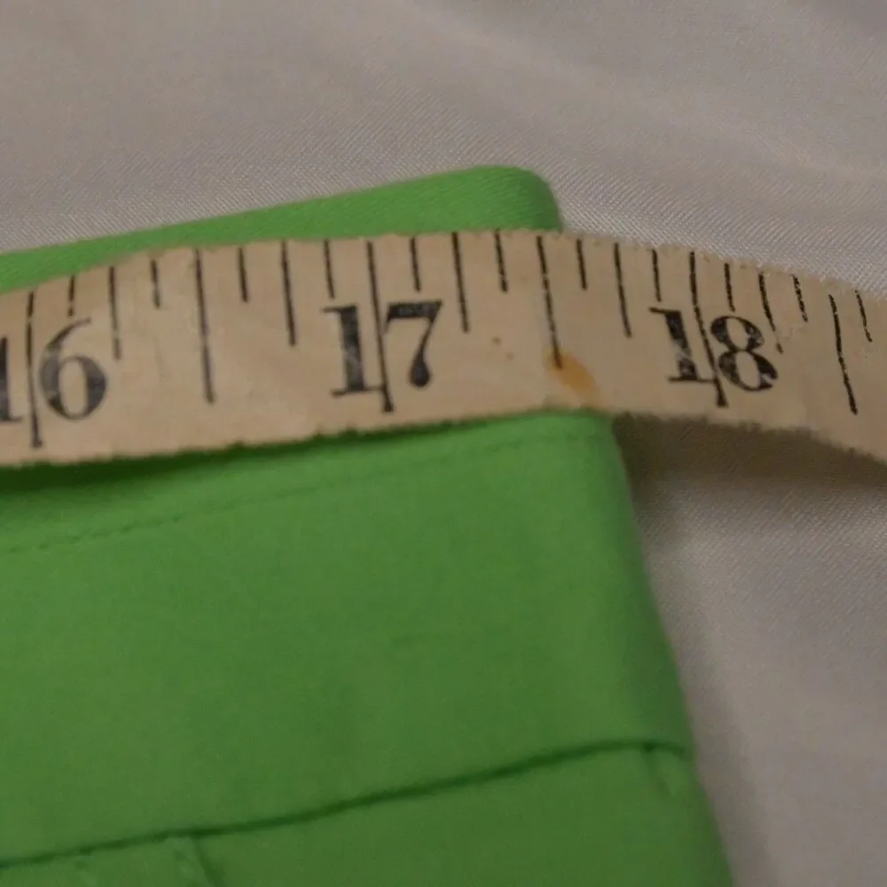 J Crew Womens 10 35x3 Green Broken-In Cotton‎ Chino Shorts - Picture 4 of 6